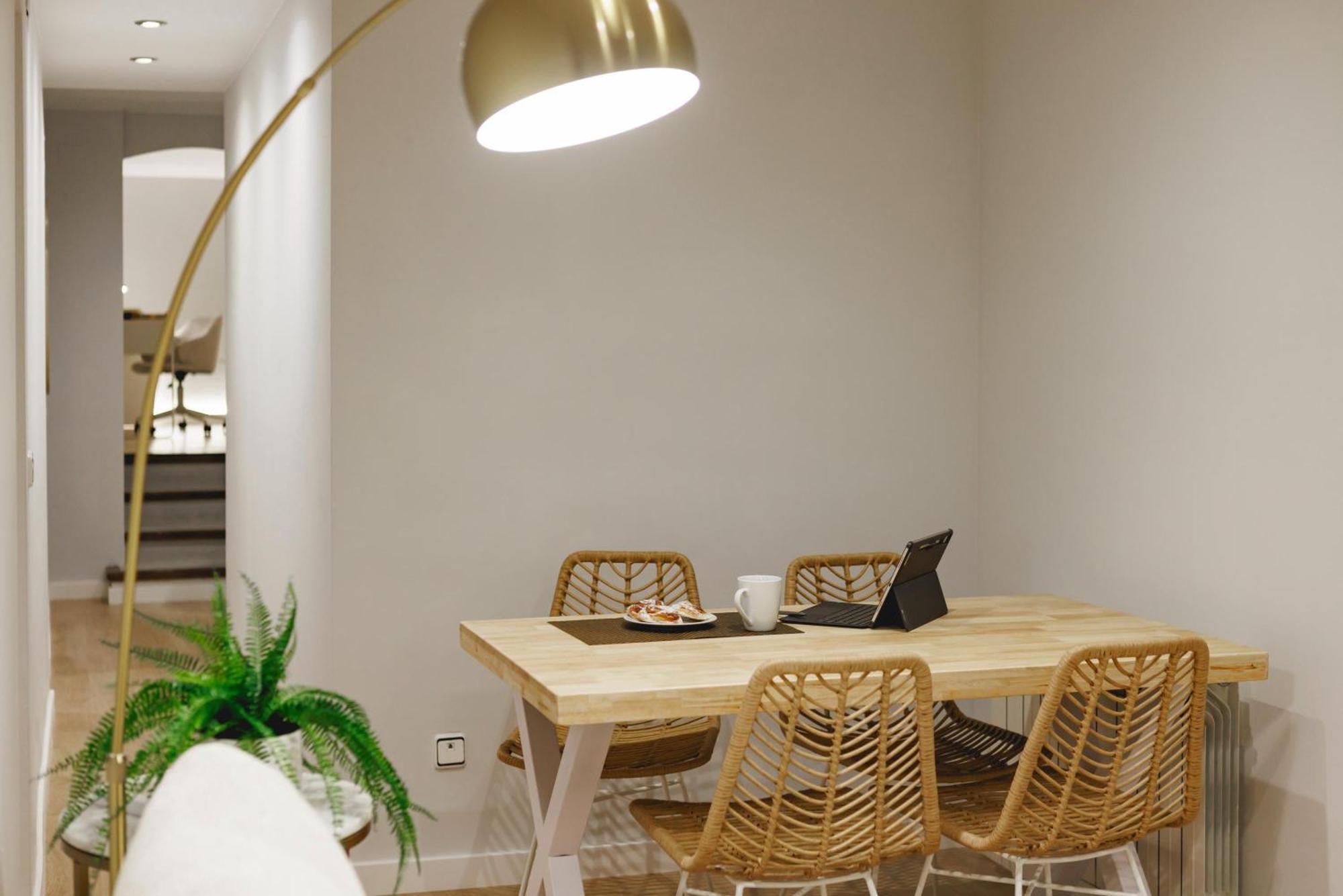 Bravissimo Apartaments Mora 4 Жерона Екстер'єр фото